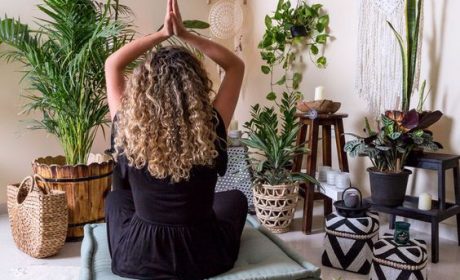 چگونه یک اتاق مراقبه و مدیتیشن برای خود ایجاد کنید