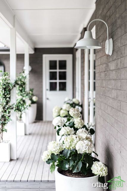 معرفی نمونه هایی از چراغ دیواری برای فضای خارجی معرفی نمونه هایی از چراغ دیواری برای فضای خارجی