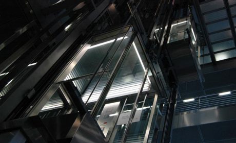 دو عامل مهم هنگام برنامه ریزی برای نصب آسانسور