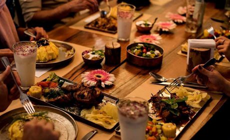 راهنمای شکم‌گردی در نیاوران