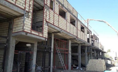 وال پست و نبشی کشی در نمای ساختمان