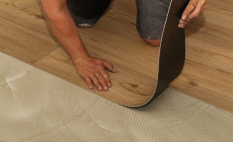 نحوه نصب کفپوش وینیل روی کاشی و سرامیکی و بررسی انواع آنها