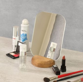 خرید 31 مدل آینه رومیزی بسیار شیک و زیبا