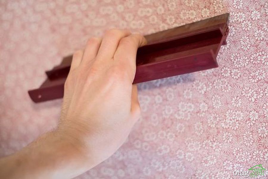 چگونه کاغذ دیواری را در 12 مرحله تعمیر کنیم؟ چگونه کاغذ دیواری را در 12 مرحله تعمیر کنیم؟
