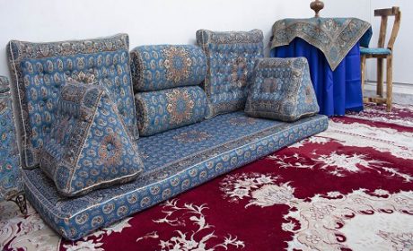 این روزها معمولا از پشتی شاهنشین و کرسی در کجا استفاده می کنند؟