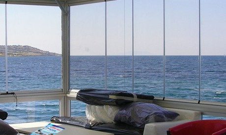 معرفی انواع شیشه بالکن