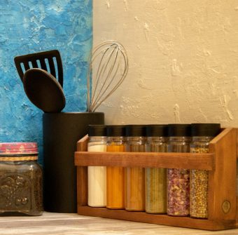 خرید 38 مدل ظرف جا ادویه ای شیک و جدید [چوبی، شیشه ای]