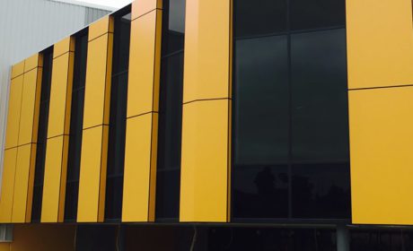 روش‌های تمیز کردن نمای ساختمان کامپوزیت