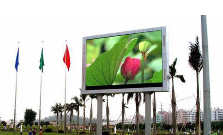 عوامل مؤثر بر قیمت‌گذاری تلویزیون شهری و ویدئو وال؛ از کیفیت نمایش تا اندازه و نصب