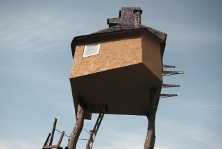 بررسی طراحی و ساخت خانه درختی "گوشه عزلت" اثر استاد فوجیموری