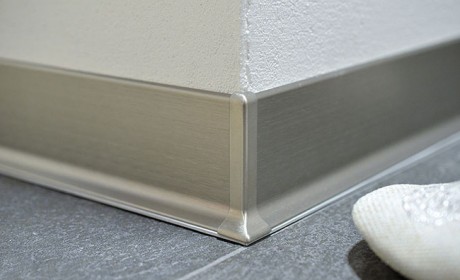 انواع قرنیز دیوار و نحوه تمیز کردن آنها به روشی ساده